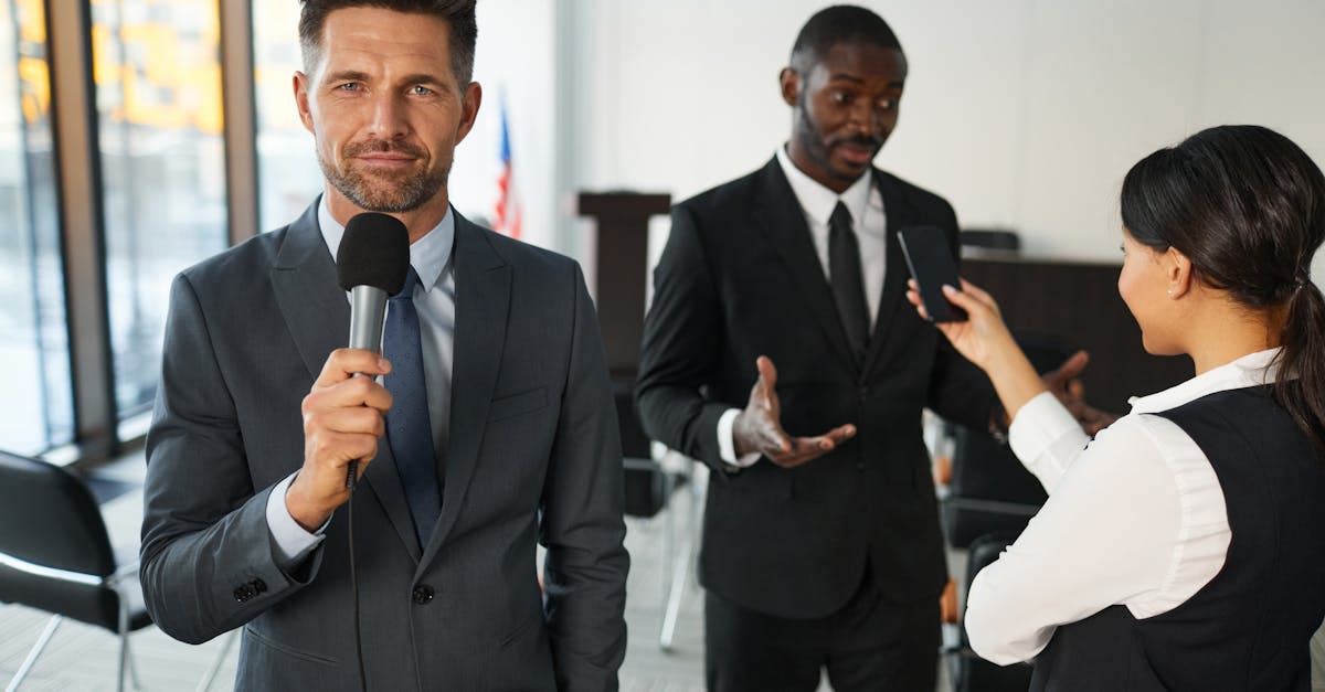 如何通过短信推销提高客户的忠诚度？